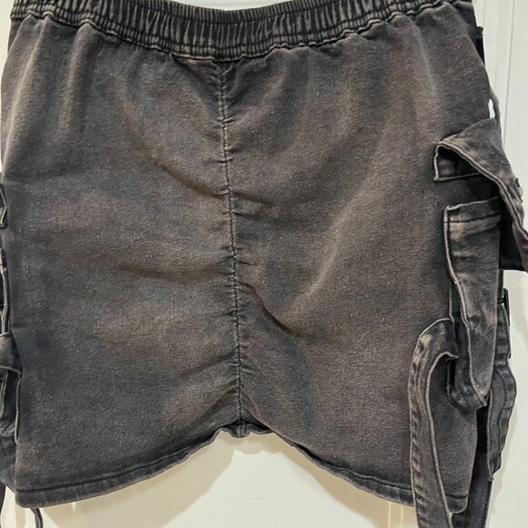 Micas V-Waist Buckle Flap Pocket Denim Cargo Mini Skirt Gray, Medium - Picture 2 of 4